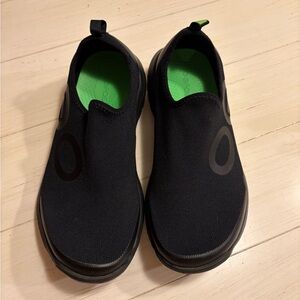 OOFOS Black Slip-On Sneakers with Green Insoles